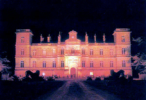BlockMiningGod's tweet photo. Guy de Rothschild threw the best parties back in the day at chateau de Ferrieres. (The Ninth Gate) 
Mentmore towers in England was a smaller version of this chateau, built by Rothschild cousins in England &amp; France https://t.co/ZQdPGikX7Q
