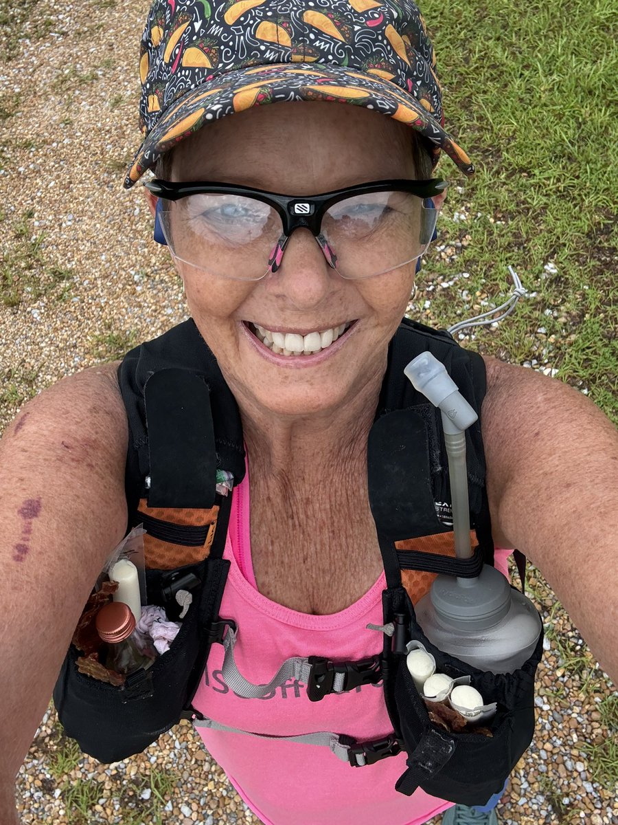 MelindaHoward4's tweet photo. Worst arthritis run ever!!! 1.50 limping miles being off all meds for the arthritis in my feet. BUT we got out for a little bit and every step counts, right? ☺️
#IRun4Aiden #MSCoffeeRunners #runningafter60 @Orangemud https://t.co/sZnOw72xxo
