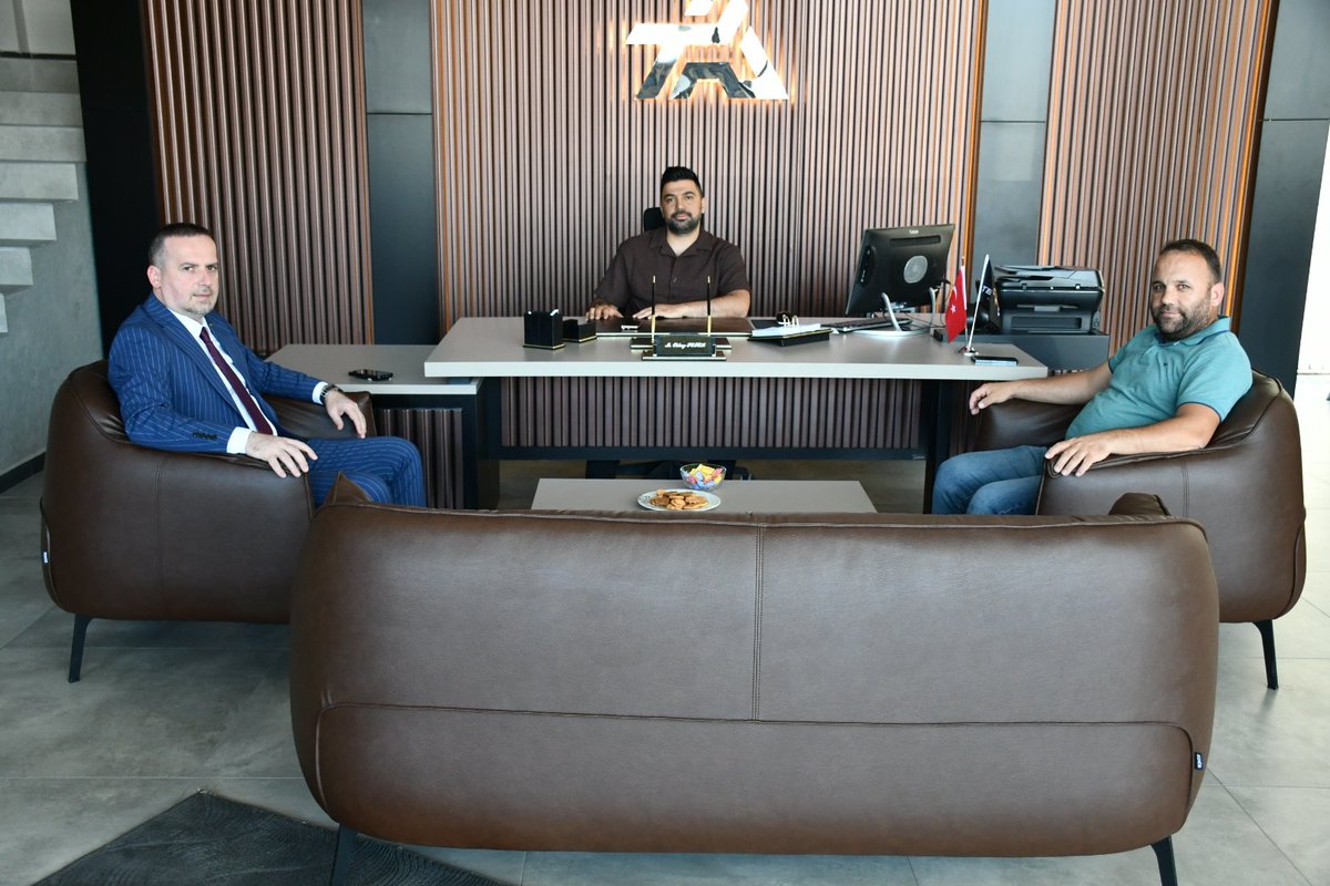 SalihKarademirs's tweet photo. 📍Yakınca Galericiler Sitesi

Maginder üyemiz kıymetli kardeşim Sn. Taha Petek'i işyerinde ziyaret ettik. Nazik misafirperverlikleri için Teknik Auto ailesine  teşekkür ediyor, hayırlı ve bereketli kazançlar diliyoruz.

#malatya #Türkiye #Otomotiv #esnaf #ortaksevdamızmalatya
🇹🇷🇹🇷🇹🇷