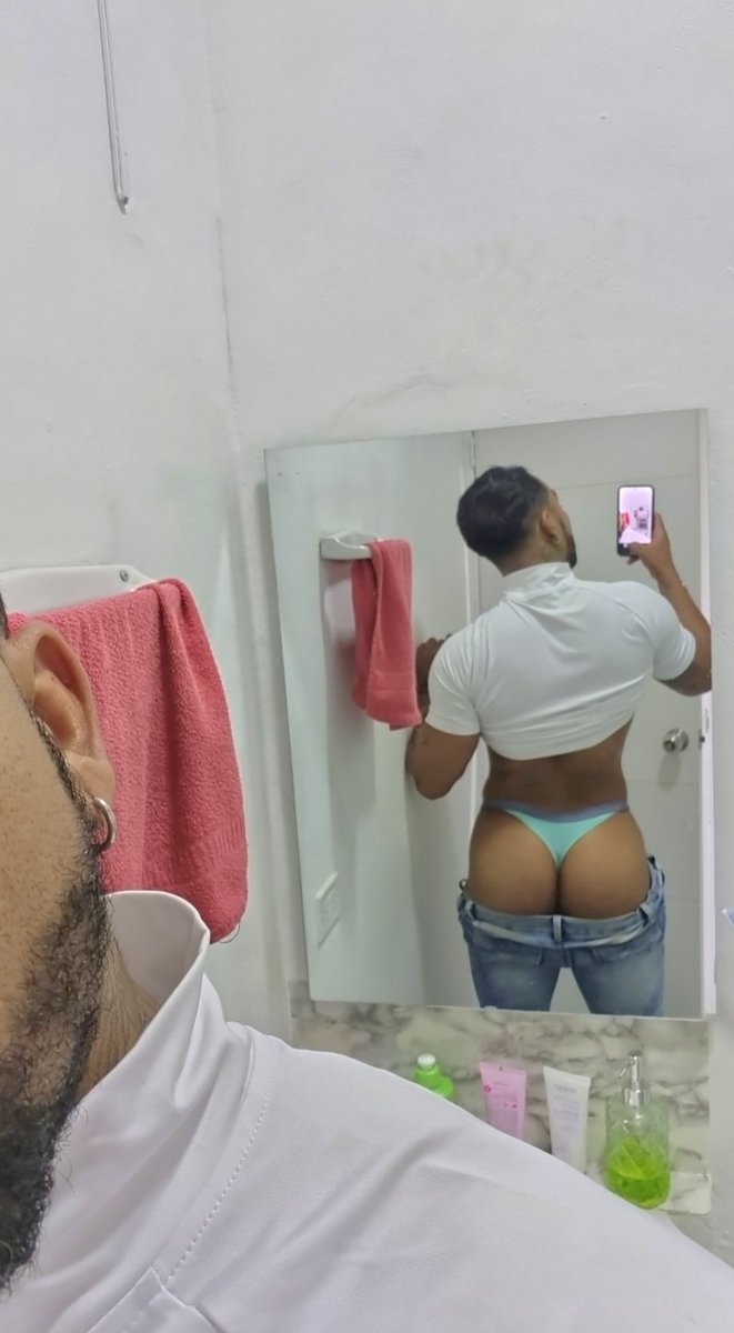 owlsexx's tweet photo. Quien me termina de bajar los pantalones? 🍑😏 https://t.co/tWH6WxXD1a