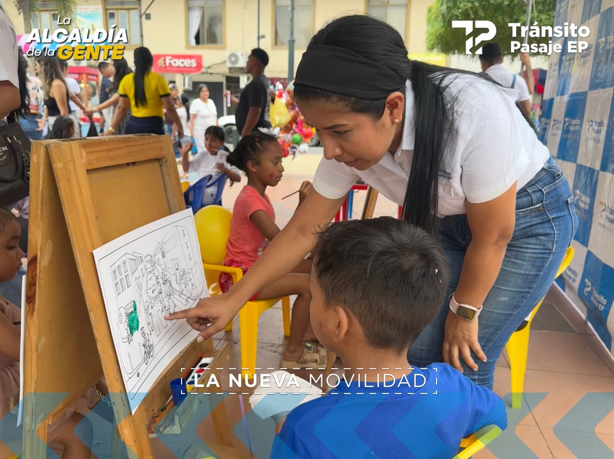 TransitoPasaje's tweet photo. Celebrando el festival del día del niño con educación vial junto a la alcaldía @jovannycoronelc 🎉🥳
.
Una tarde llena de aprendizaje, color y sobretodo aprendiendo las leyes de tránsito
.
#Díadelniño #TransitoPasaje #Pasaje #Niños #JovannyCoronel https://t.co/UcKB53aMOI