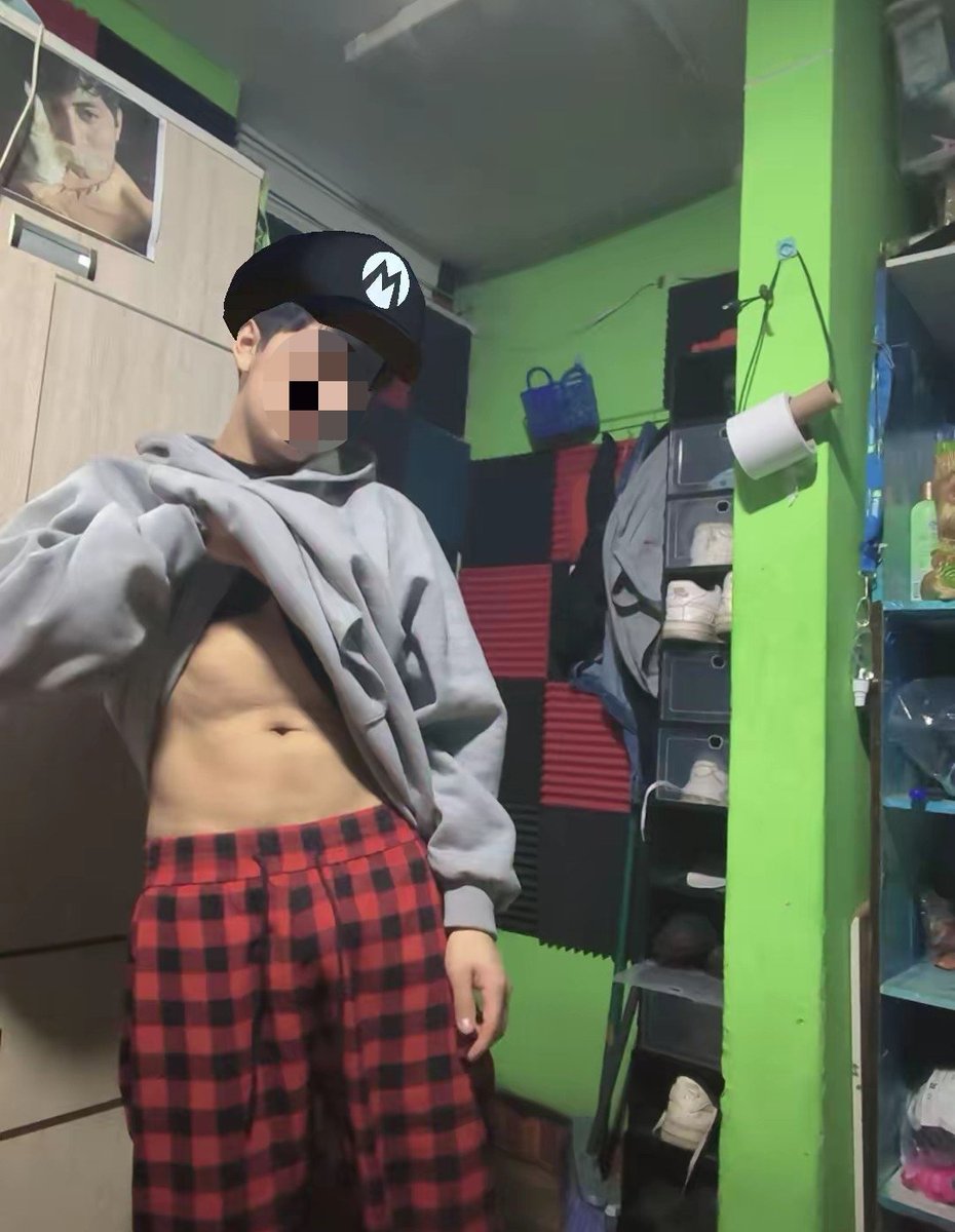 Alex tweet media