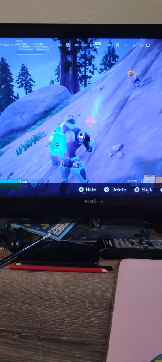 FrancisFde's tweet photo. @EpicTofuChris this bug has been happening on my switch , sprites won't load @FortniteStatus https://t.co/QXwK0tJHRN