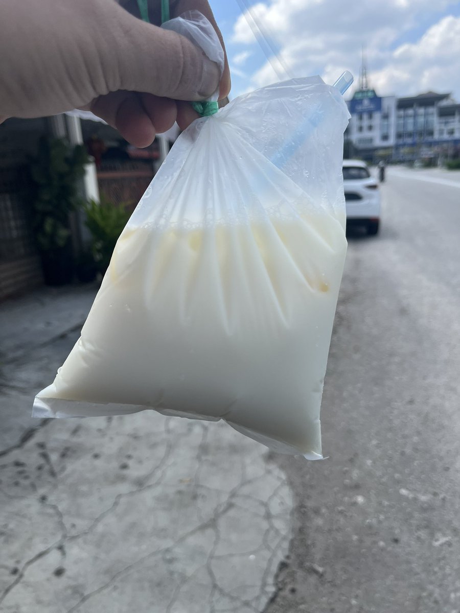 AHH0880_2's tweet photo. Dari daerah #Muar β‘οΈ #BatuPahat + bermalam di rumah mantan jiran di Pantai Lido..
Terima kasih Hisham.. Nanti aku singgah lagi..
π€π€π€
πΆπ»ββοΈπΆπ»ββοΈπΆπ»ββοΈ
π‘π‘π‘ https://t.co/BpZ3tXPu7v