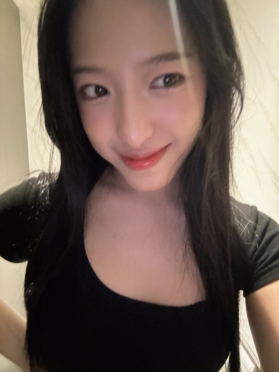Danella_JKT48's tweet photo. #MonDanella cie https://t.co/LVBq5B2wuN