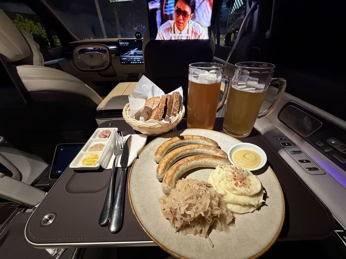 BoeingZhang's tweet photo. 太尊了… https://t.co/uMzpIk2NBX