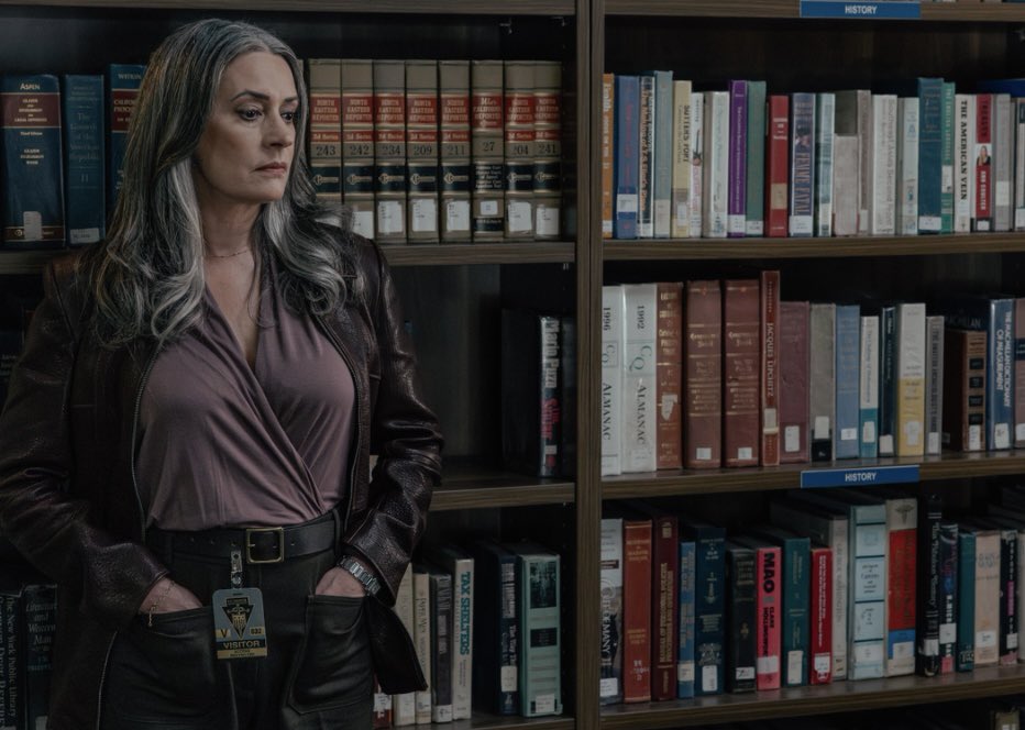 pvbarchive's tweet photo. More of Emily in 19x04 https://t.co/mfDWNIusOB