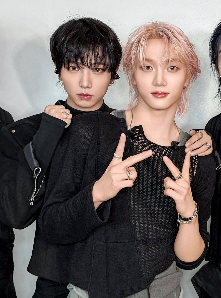DnS_Memory's tweet photo. 260608 BOYNEXTD00R 1st Studio Album [HOME] COMEBACK SHOWCASE 🚪📸
🐶🐱💕 https://t.co/F0pi6u03lh