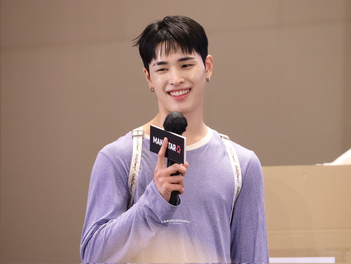 Carmenhtmd's tweet photo. 260607 MAKESTAR FANSIGN IN HONGKONG

☺️

#하루 #넥스지
#HARU #NEXZ
#ハル #ネクスジ https://t.co/29weyINtOf