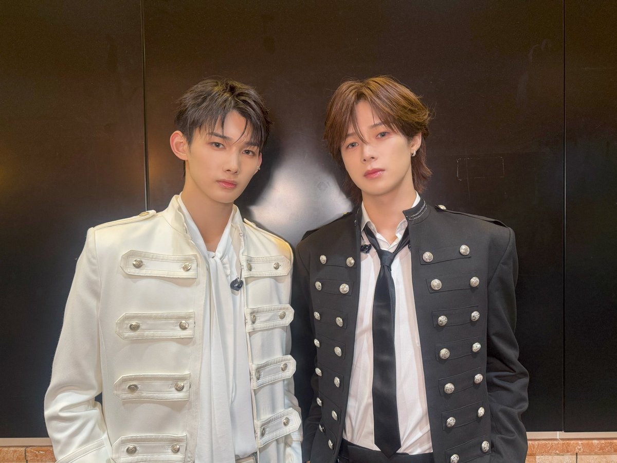 JO04_JP's tweet photo. ⋆͛📢⋆今日の&amp;TEAM🐺

『CDTVライブ！ライブ！』出演後の写真が公開されました✨

圧巻のパフォーマンスはもちろん、
メンバーそれぞれの魅力がたっぷり詰まったステージでした☺️🫶

素敵な時間をありがとうございました！

#CDTVライブライブ
#andTEAM 
#bewitched https://t.co/toAs2cY9mR