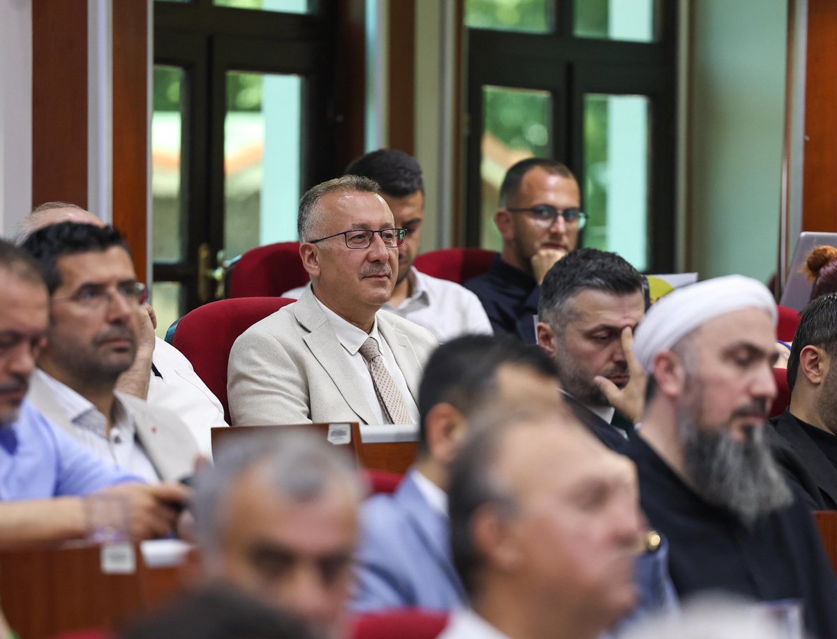 ISIKSUMUTLU's tweet photo. Sakarya Büyükşehir Belediyesi Haziran Ayı Olağan Meclis Toplantısı ile SASKİ Olağan Genel Kurulu’nu gerçekleştirdik.

Alınan kararların şehrimiz için hayırlı olmasını diliyor, Büyükşehir Belediye Başkanımız Yusuf Alemdar ve meclis üyelerimizle birlikte birlik ve beraberlik içerisinde çalışmaya devam ediyoruz.