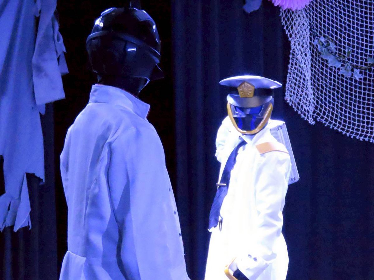 teamYAN_XXX's tweet photo. episode ofビル④

海の保安官🛳️
シースペクター船長「おいち」

強く優しく。見た目と声と年齢がちぐはぐタイプでした。
敵を凍らせて捕まえるのに特化した戦い方🥶

しかし正体はヴィラン側
正しさだけでは平和は作れない...
そう言って彼の心も深く沈んでしまったのでした🫧
#teamYAN。
#広島弁 https://t.co/RuZZ0Wn1TR