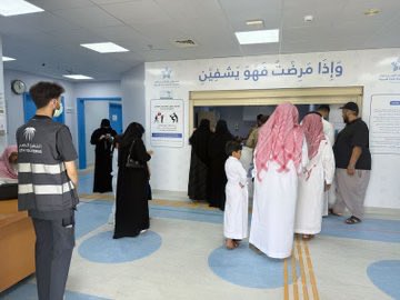 abuyasser55's tweet photo. 🛜 أقام رجل الأعمال أ.خالد بن راشد الغانم الحقباني 
@khaled1alghanem 
رجل #الشراكة_المجتمعية
مأدبة غداء لفريق قافلة التجمع الأول الطبية @Cluster1_Riyadh 
المتواجدة في مستشفى الأمير سلمان بن محمد بـ #محافظة_الدلم يوم السبت الماضي 1446/12/20 هـ 
حضرها منسوبي القافلة وعدد من منسوبي المستشفى من فنيين وإداريين .
وعبر عدد كبير عن شكرهم وتقديرهم لصاحب المبادرة رجل الشراكة المجتمعية والذي يسجل حضوره الدائم في المناسبات ودعمه اللامحدود في الكثير من المشاريع التنموية والتطويرية في المحافظة وغيرها من المحافظات .
نسأل الله لـ " أبو راشد "  التوفيق والسداد وأن يبارك له في صحته وولده وزوجه وماله .