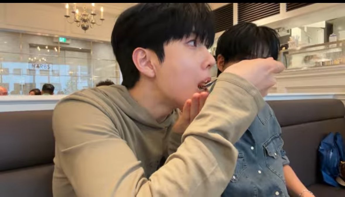 deliciousbae173's tweet photo. 20260608
BAE173 Personal YouTube 【영서】

HARBS Shinsaibashi PARCO 

🗒️ Mille Crepes／ Strawberry Cake
📍Shinsaibashi PARCO 3F
   1-8-3 Shinsaibashisuji Chuo-ku
   Osaka-shi Osaka

#bae173 #비이이이173 
#youngseo #ヨンソ https://t.co/iqshJImhLE