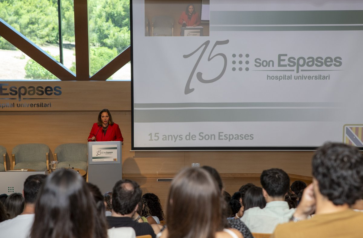 SalutGOIB's tweet photo. 🧑‍⚕️👩‍⚕️Salut dona la benvinguda als 271 residents que comencen la formació sanitària especialitzada enguany

Per primera vegada s'incorporen tres metges per formar-se a l'especialitat de Medicina d'Urgències i Emergències, i l'oferta formativa creix un 5,4%

https://t.co/hIj2QIzyCR https://t.co/luDplbpCzS