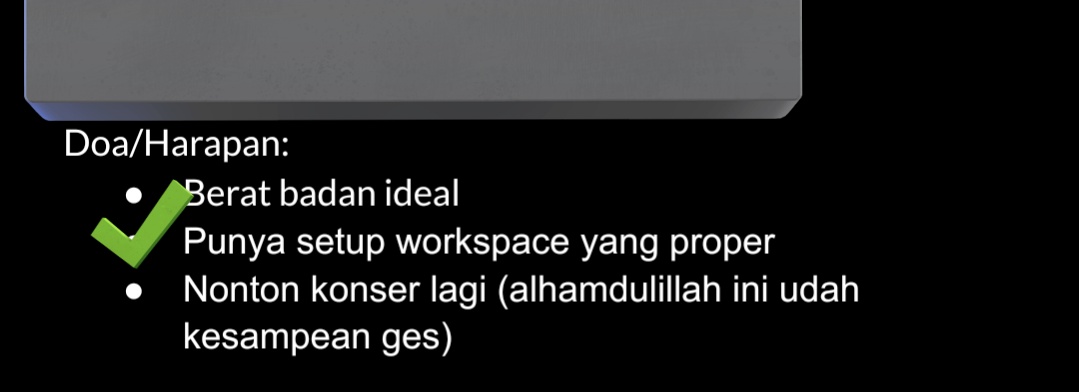 permadowski's tweet photo. Impian dari tahun 2022 yang akhirnya terwujud di tahun ini. Akhirnya bisa punya setup g̶a̶m̶i̶n̶g̶ workspace sendiri 🫶🏻 https://t.co/gt3qqyowCU