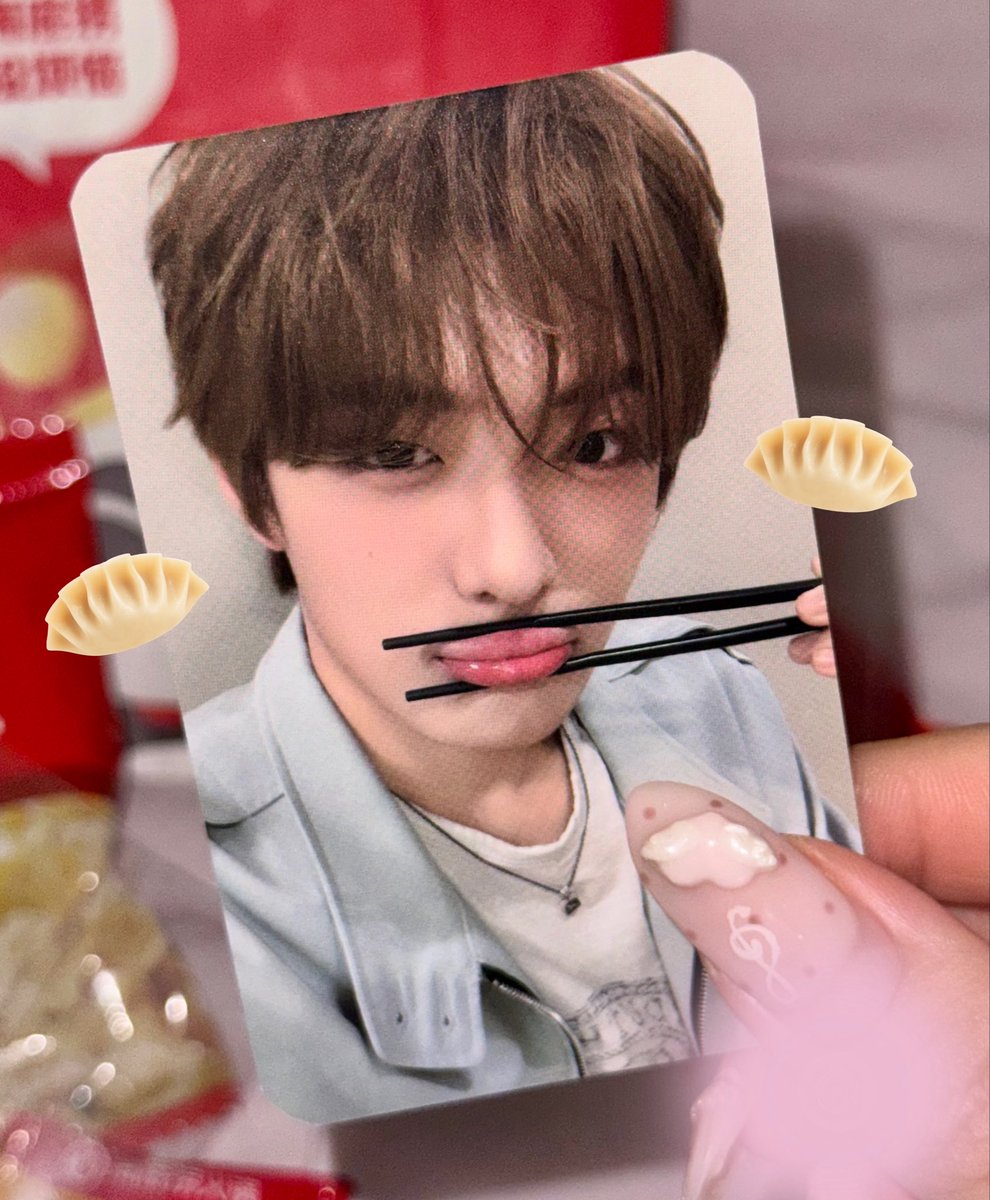 je2v2's tweet photo. 상현이 하딜포카 쫀기 🥟🥢💗 https://t.co/gu0H2hVhrP
