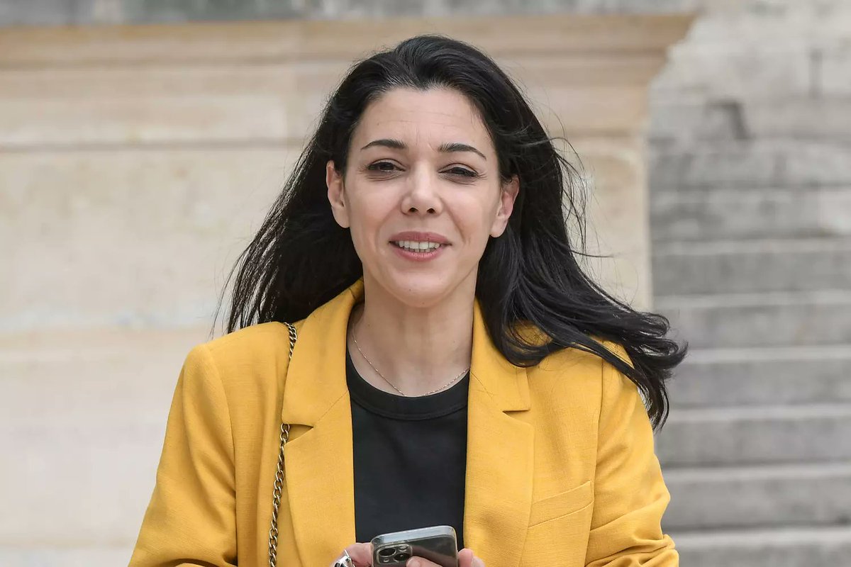 CerfiaFR's tweet photo. 🚨🇫🇷⚖️ FLASH | La députée LFI Sophia Chikirou a été reconnue COUPABLE de VOL et condamnée à 8 000 € d’amende, dont 4 000 € avec sursis, par le tribunal correctionnel de Paris. Elle a en revanche été RELAXÉE des faits d’escroquerie.

L'élue a été reconnue coupable d'avoir dérobé des chèques qui n'ont jamais été utilisés. Les faits concernaient exclusivement Le Média, la webtélé qu'elle avait cofondée et dirigée avant de la quitter. (AFP)