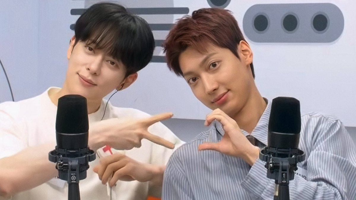 kumapoo_0526's tweet photo. 🖤（#동현）✌🏻🫶🏻（#광민）🐈 https://t.co/mvvsqVnJYJ