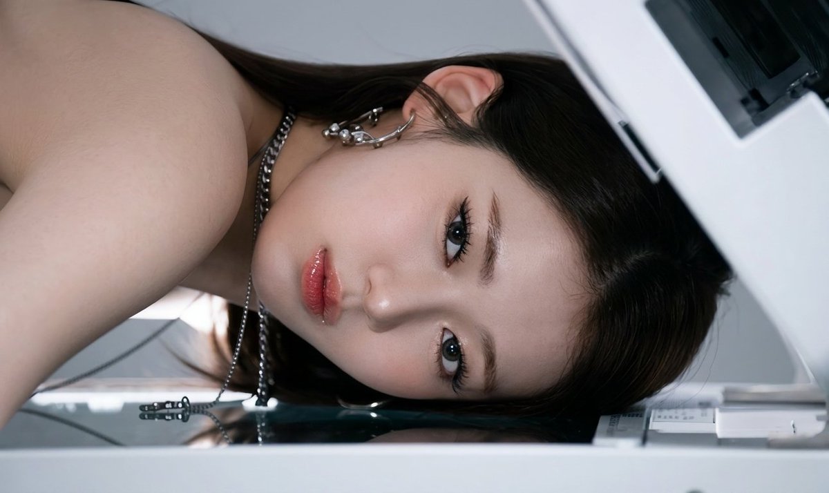 갭차이 너무 큰거 아니야? #BABYMONSTER #babymon #RORA #베이비몬스터 #로라