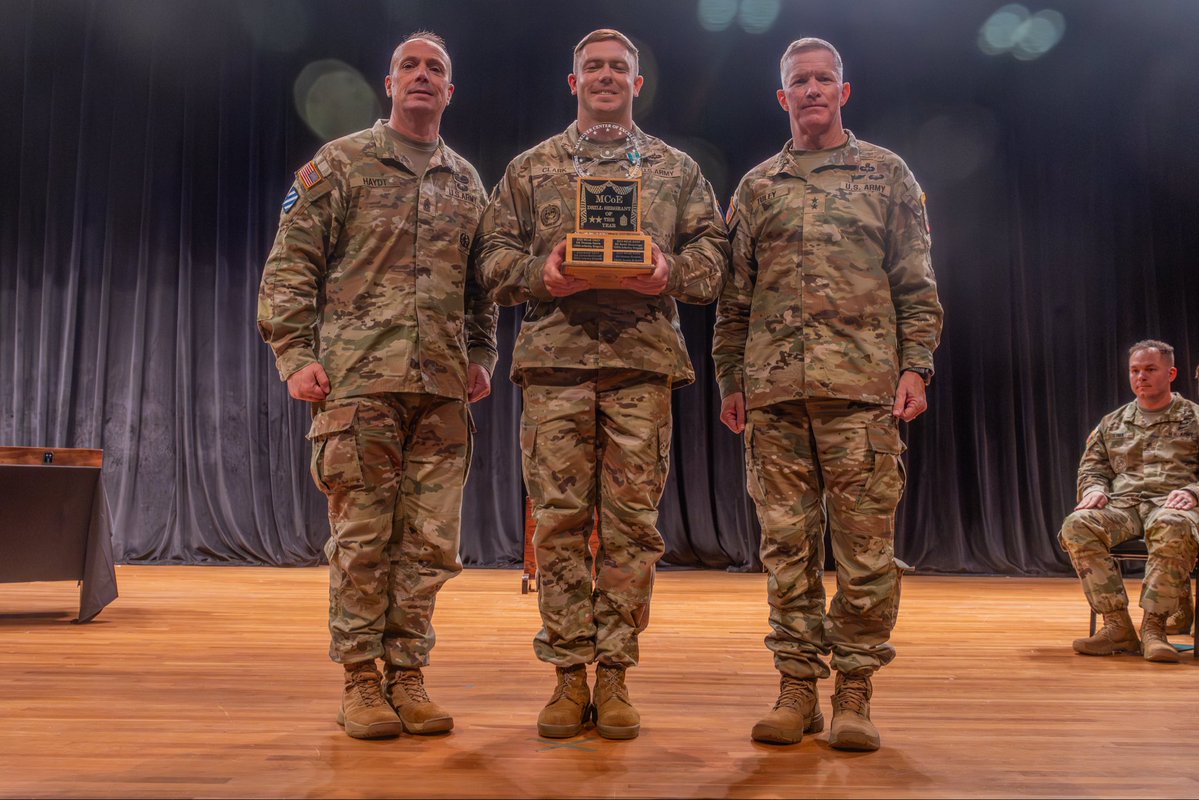 usacac's tweet photo. Congratulations to Staff Sgt. Ryan Clark of the 197th Infantry Brigade, named MCoE Drill Sergeant of the Year. Excellence is earned through leadership, discipline, and dedication. #MotivationMonday #DriveChangeForgeVictory https://t.co/b3rP7IPAqK