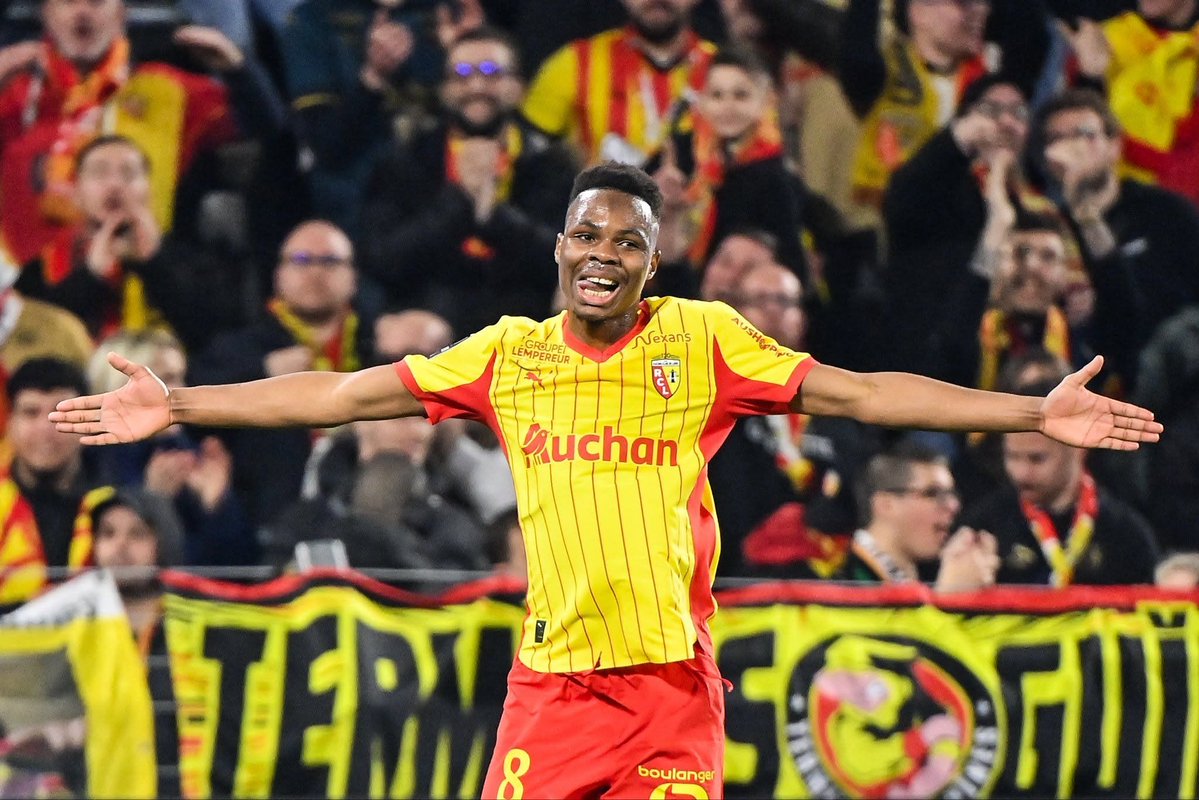 AdamJoseph's tweet photo. If Manchester United can't get their #1 CM 'marquee' targets this summer &amp; need to get creative to balance the profiles &amp; skillsets, this is where I would be going shopping to join Ederson &amp; Mateus Fernandes.

Lamine Camara. Chema Andrés.
Mamadou Sangaré. James Garner. https://t.co/X6TB8CdcMJ