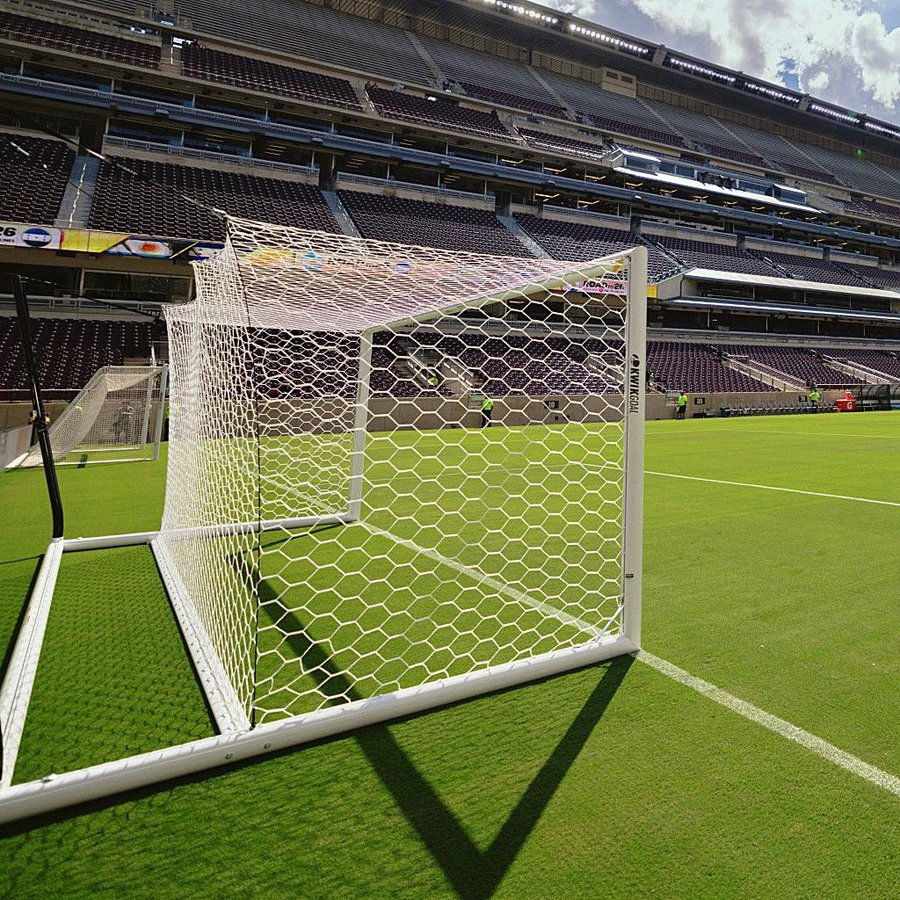 Palestrudoo's tweet photo. Se é o Palmeiras fazendo um negócio desses a imprensa ia pedir intervenção da CBF, o Flamengo ia soltar nota pedindo que a FIFA tome alguma postura e os influenciadores flamenguistas iriam erguer a campanha "com essa trave não". https://t.co/yXqGDZvL8L