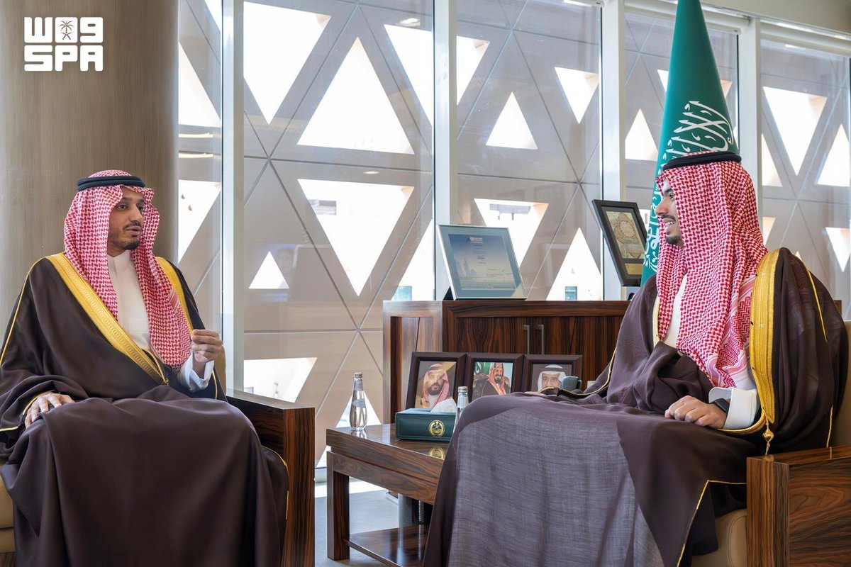 SPAregions's tweet photo. الأمير راكان بن سلمان يستقبل مسؤولي ولاعبي نادي الدرعية بمناسبة صعود الفريق إلى دوري روشن السعودي للمحترفين.
https://t.co/RHUtP7A8wL
#واس https://t.co/MjysO0WjxF