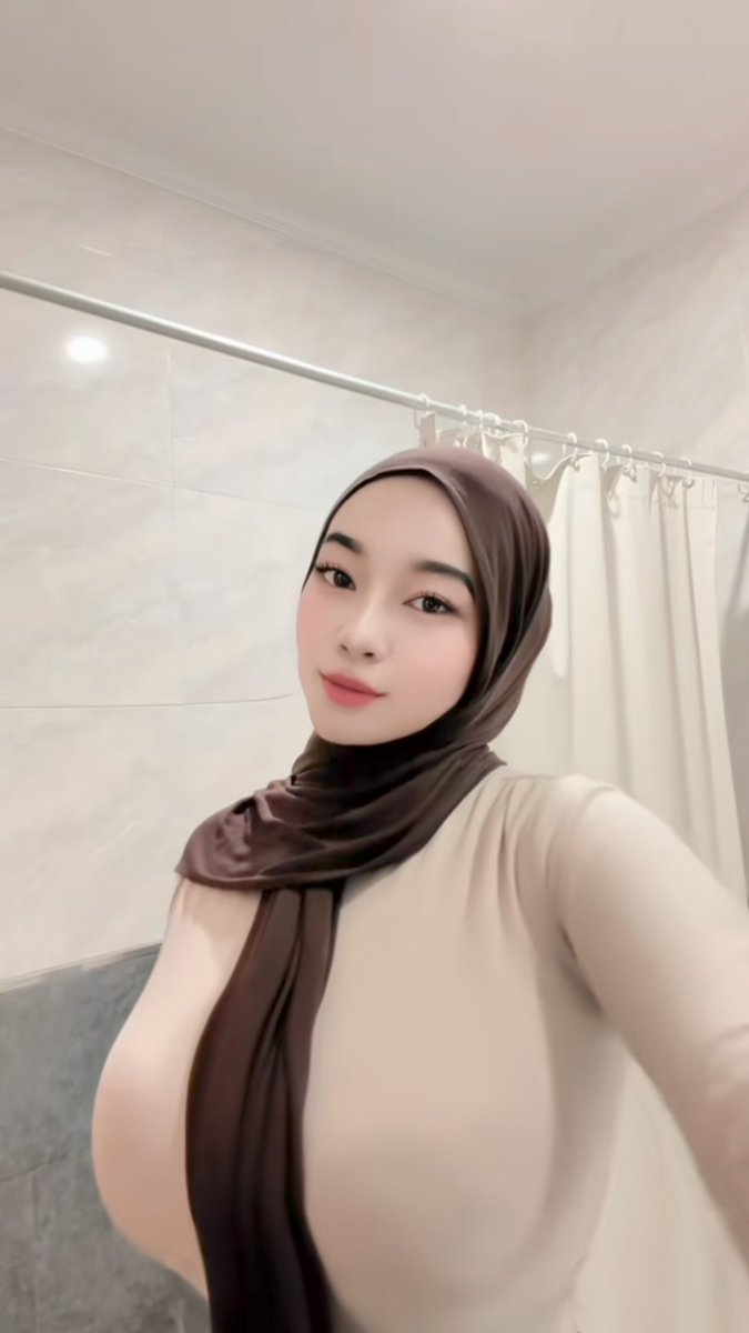 EsBatuKristal21's tweet photo. Raneey Exclusive
15 vid

https://t.co/ejxA0ycRwT https://t.co/QnHfI5JUI5