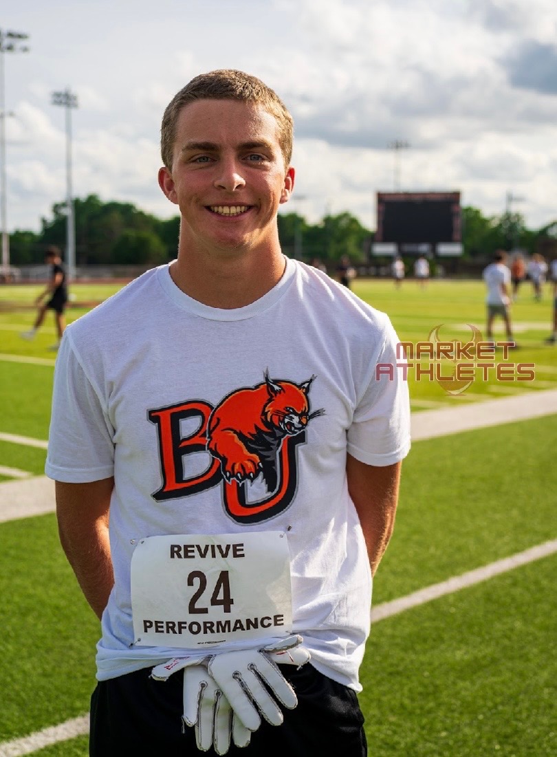 Revive_Perf's tweet photo. Top 40 Time performers @BakerU_Football Prospect Camp June 5th

@andrew_minder18 C/O27 WR Park Hill - 4.60 Laser (Left)
@DomaniToney1 C/O27 WR/DB Gardner Edgerton - 4.60 Laser (Right)

@MarketAthletes 
@PreWarWesley 
@cargile_wade 
@CoachMRegalado 
@SchumannKegan https://t.co/QU9VHc5Rhz