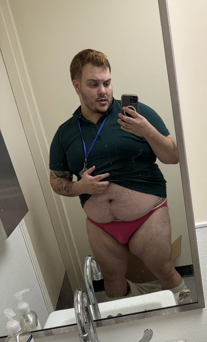 Allen_foxxx's tweet photo. Still here btw 😋 https://t.co/ENKluIV1X9