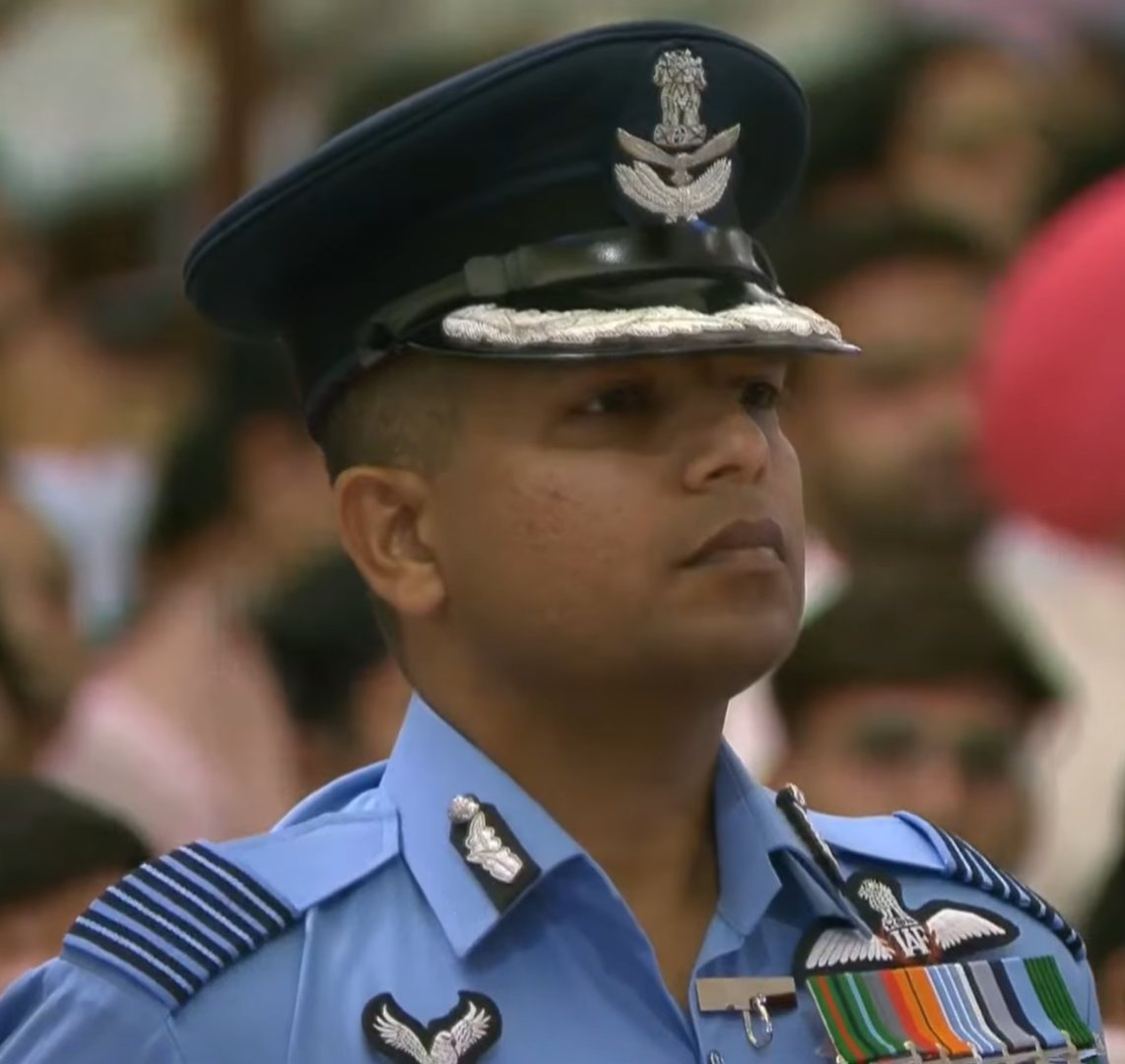 DesiEsco7's tweet photo. Gp captain Animesh patni, the CO of S-400 sq deployed at forward base got vir chakra for destroying aerial targets and also caught an ISI operative who tried to come near their launching site. https://t.co/k2tHqXXSFJ