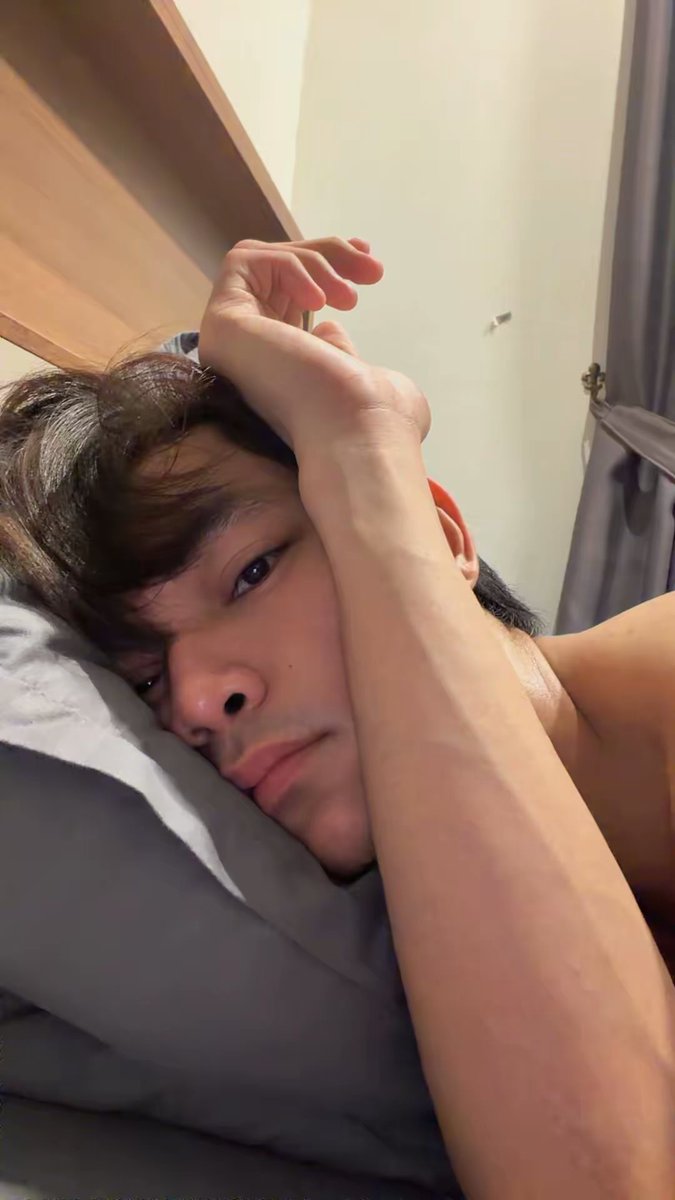 schazleee's tweet photo. 💤😶 https://t.co/hzNEVztRjo