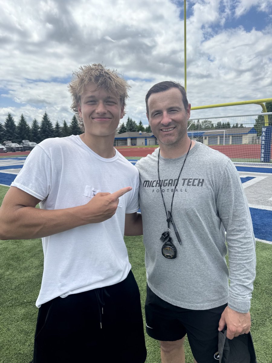 _BrockTaylor's tweet photo. Had a great time, and put in great work @WLWWARRIORS for @MTUFB prospect camp! Played great can’t wait to get up to campus for further evaluation! Camp season continues !! #seniorseasonloading #gohuskies @DanMettlach @Philbrath @J_Daniels74 @CoachBoom26 @NMUCoachJanus @CoachAnnese @Coach_Tannese18 @CoachDrewBurton @CoachWooster @CoachEReinhart @FBCoachEngle @jacobpardonnet @_CoachHoov @CoachGus90 @coachfitz51 @CoachTabacca @FBCoachSheridan @CoachJ_Mc @CoachMBequeaith @CoachReisert @coach_mjacobs @CoachFoster23 @FranBrownCuse @CoachSeanRyan_ @Coach_Gattis @CoachDuzzPittFB @Kb1Raw @KadePelton @CoachCouchAlma @z_rieps @CoachYunck @CoachP_Alma @CoachBeurer @CoachJasonMiran @mwfbrecruiting @MichFBFrenzy @MIexposure @GVSU_FBRecruits @TheD_Zone @AllenTrieu @On3