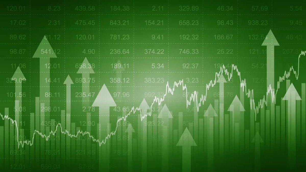 valuetainment's tweet photo. 🚨 UPDATE: The S&amp;P 500 opens up green and erases $500 billion of the  $1.8 trillion Friday drop. https://t.co/Eao8v9tuLS