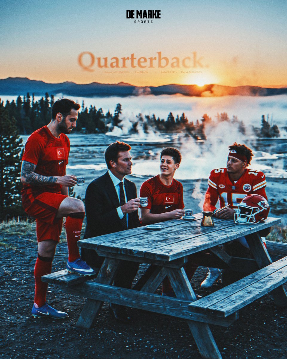 demarkesports's tweet photo. Hem dünün hem bugünün efsane quarterback'leri. 

🏈🤝⚽ https://t.co/U26iYoHt5L