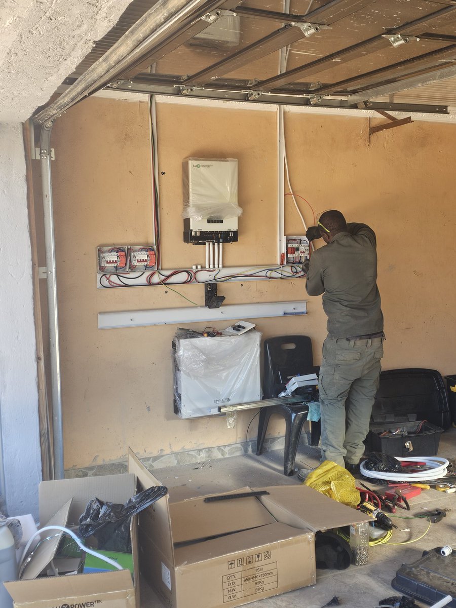 geskenk996's tweet photo. We can save your electricity from the sun. https://t.co/QDSOmu1YtB