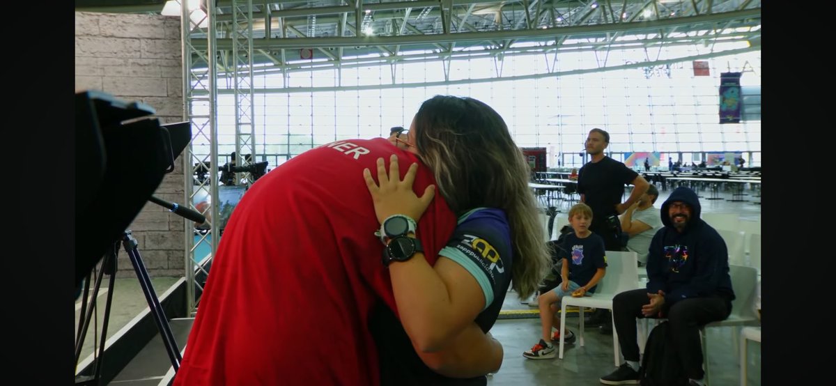 Victor_PTCG's tweet photo. En Sevilla pude enfrentarme a @JoseLopezJ10, aunque no le conocía personalmente, fue el rival mas majo que tuve.

La conversacion que tuvimos ayer me dejó claro que el apoyo de su familia era vital para mantener este hobbie.

Su celebración me emocionó, orgullo español 🇪🇸 🔥 https://t.co/ejnBZZVMTa