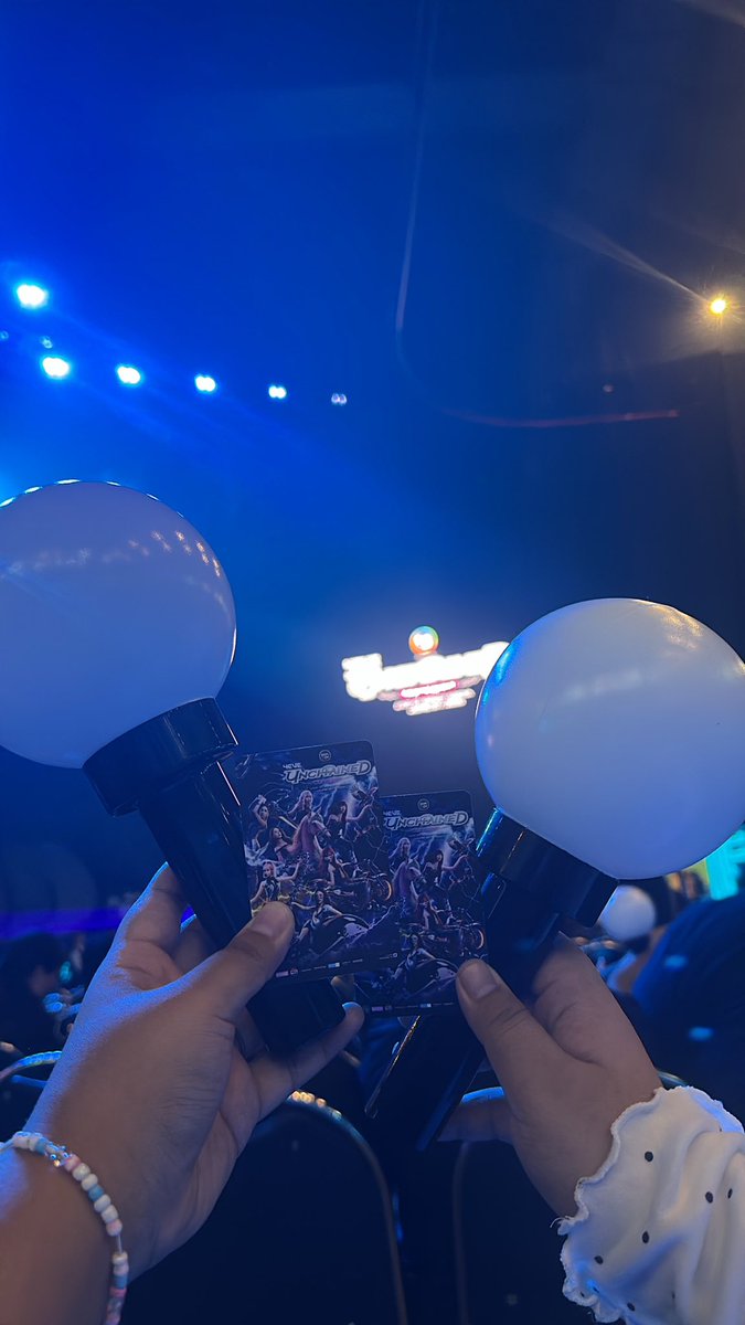 KNRTRT23's tweet photo. ครบรอบ4ปีเต็มกับแฟนครั้งนี้พิเศษกว่าครั้งไหนๆ เพราะได้มาฉลองครบรอบด้วยกันในคอนเสิร์ตของศิลปินคนโปรดของเราทั้งคู่ กู้ดโมเม้นมากๆค้าบอ้วน — @tiny00kids 🫶🏻

⛓️ #4EVEUnchainedConcert_Day2 https://t.co/KnZd4Pan22