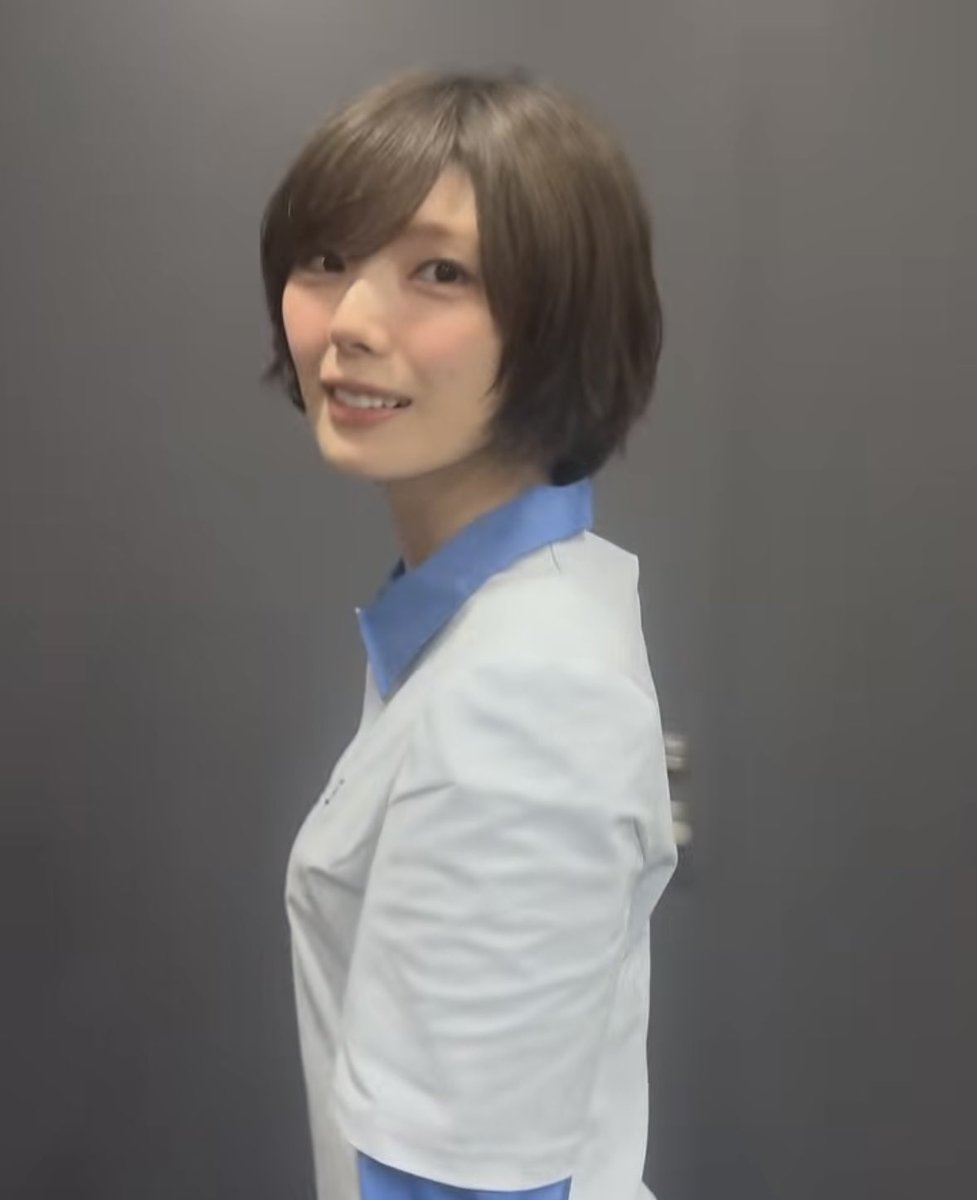 Laboo46's tweet photo. ほっぺ赤めだすぐボタン開けちゃうのも可愛い
#karingram https://t.co/pKqb2AVZvd