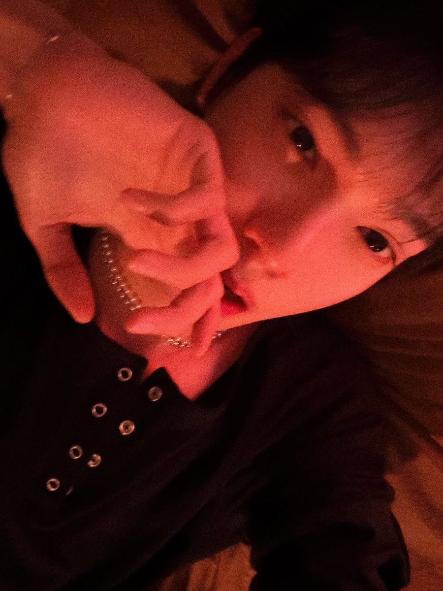 i1uuvu's tweet photo. 아잠시만……….. https://t.co/uo6U83WQiO