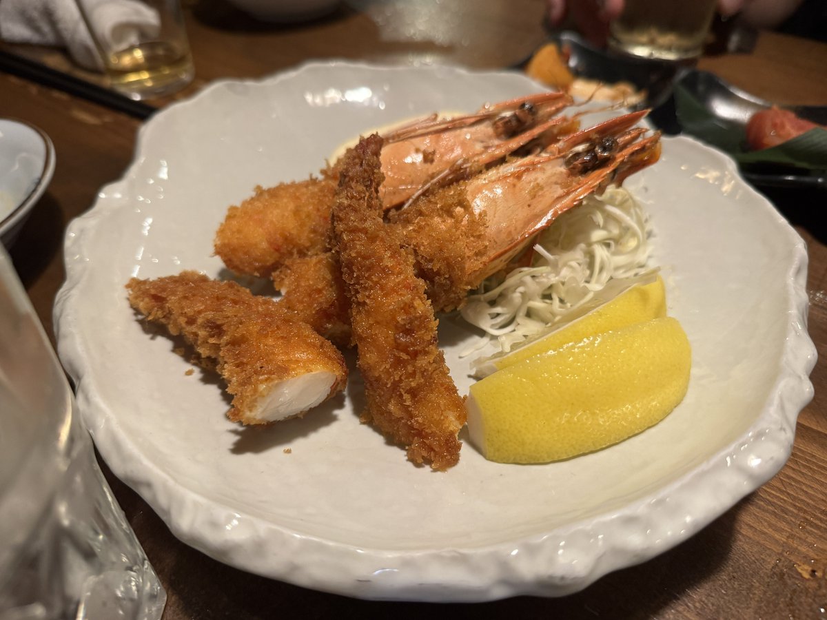 yucafe_e's tweet photo. 渋谷の隠れた名店 炭焼き炉端 マルヰ。神泉にある炉端焼きのお店でお魚もお肉もお野菜も何を食べても美味しい！！！！なのにお手頃！そしてお店の方もとっても優しくてリピ訪問。渋谷だけどガヤガヤしすぎてなくしっかり美味しいお食事をいただける推し居酒屋 https://t.co/wAUMshQSJ6