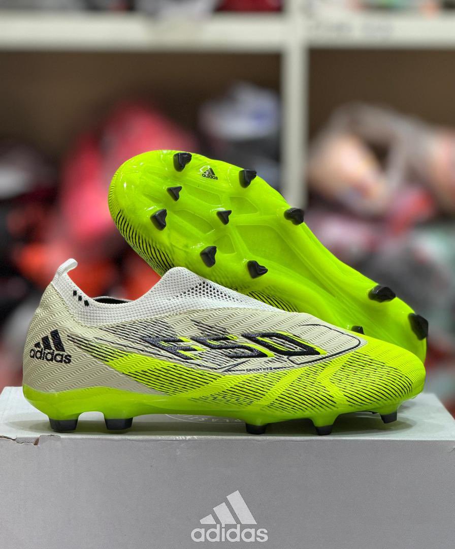 Skiilz4u's tweet photo. Football boots

🏷️N25,000

📍Kaduna (Nationwide)

📞Call or WhatsApp: 09036147053 https://t.co/ZV6DhPexzV