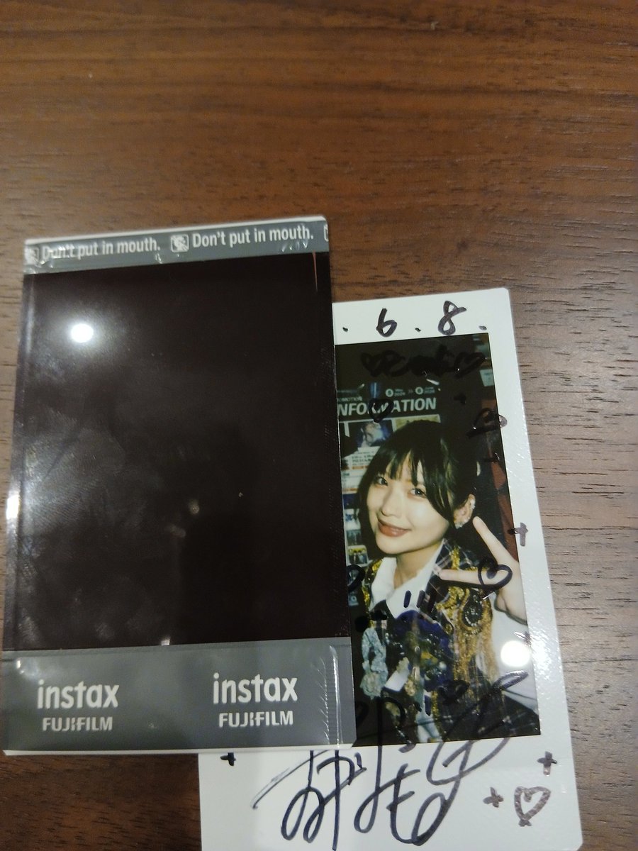 AIHTDbQSCT21116's tweet photo. #君セレ の #岡田みなも ちゃん
#realT の #寄場 紹介されたんで後で聞かなきゃ
#gcue のライブあげたから、岡田ちゃんも見てみてね
最近、岡田ちゃんとの特典会が満足度高い https://t.co/yc6Gmi0TKr