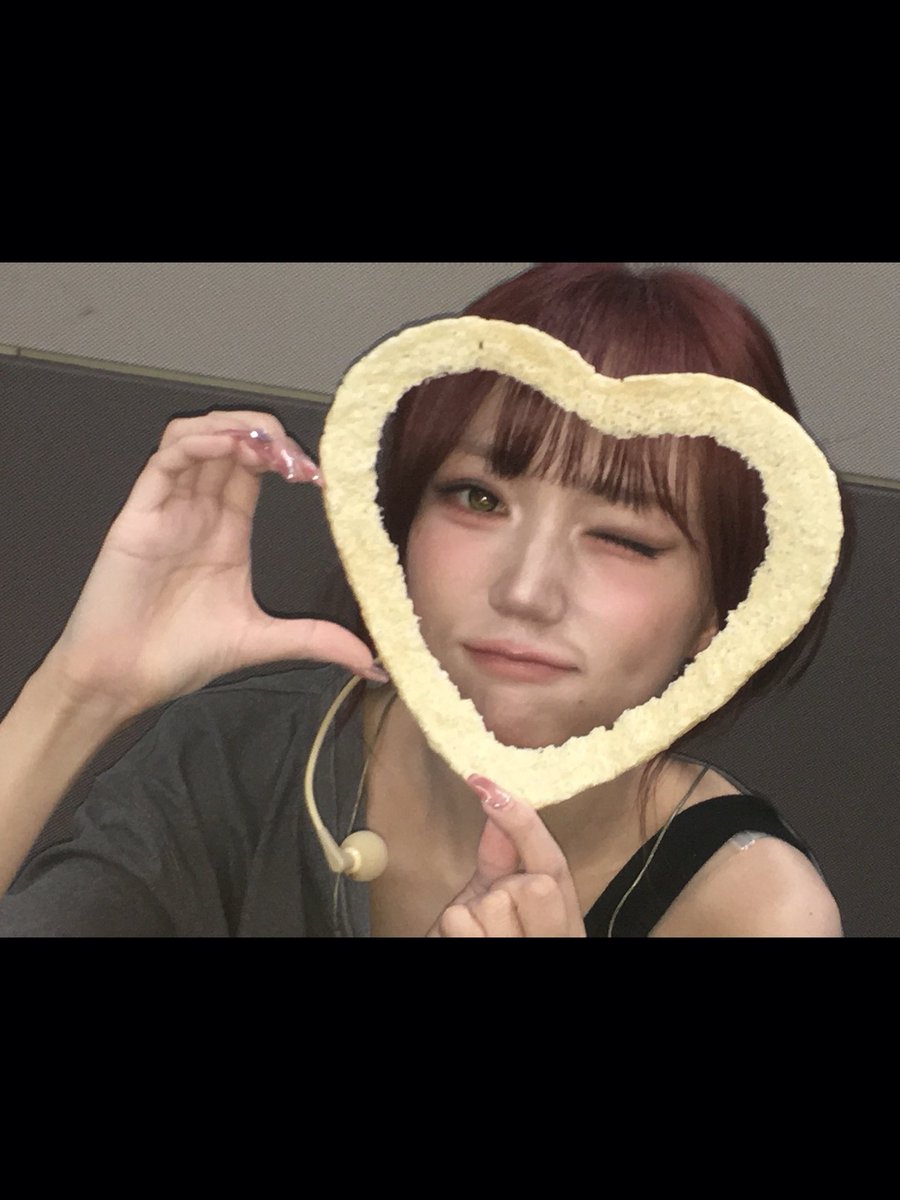 ATiU_atr's tweet photo. 260608 COSMO ROOM POST
#트리플에스 #tripleS
#박시온 #시온 #ShiOn https://t.co/iYm158PikB