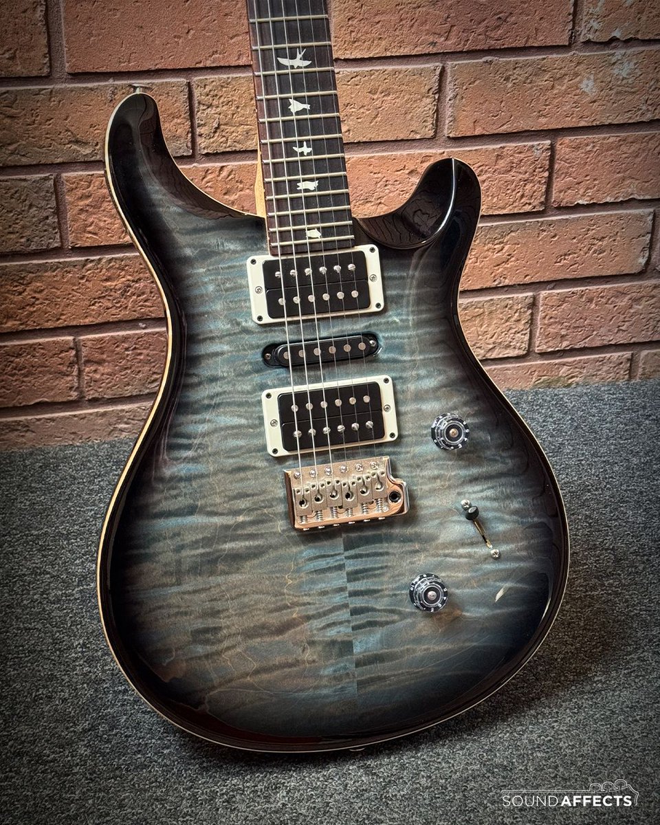 SoundAffectsUK's tweet photo. Stunning PRS CE-24 Special Limited Edition HSH in Blue Smokeburst
Pre-owned and available now at Sound Affects Guitar Store

Part exchanges welcome
https://t.co/pYtYfqG1gB https://t.co/DGJMn1Qf47