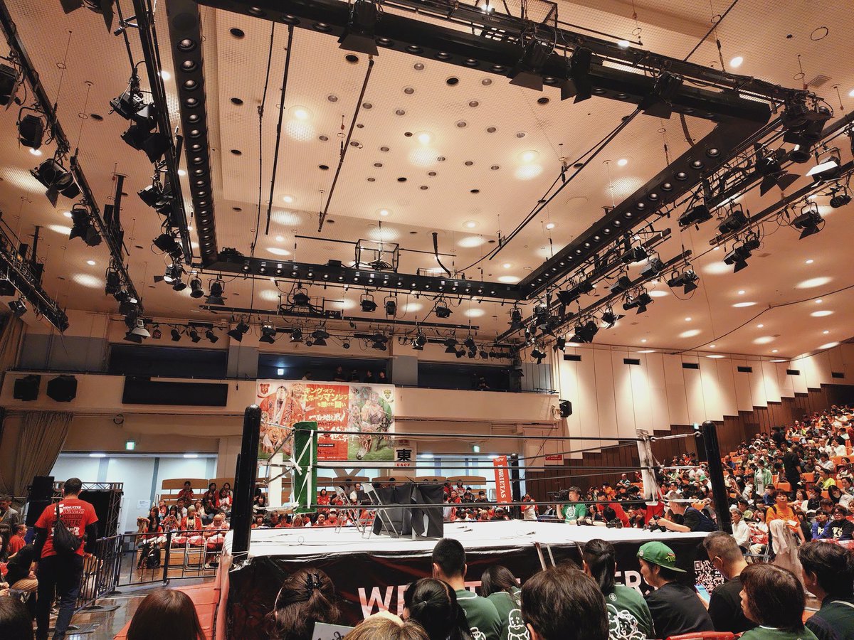 moegitobo's tweet photo. 名古屋から東京へワープ！
後楽園ホールで一面対抗戦を観戦します！
とても楽しみ！
ササダンゴさんがんばって！ https://t.co/rcctZj3blR