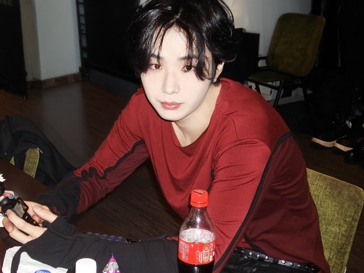 WHIB_ON's tweet photo. ♥️🤟

#WHIB #휘브 #WONJUN #원준 https://t.co/TbwGOg5EZq