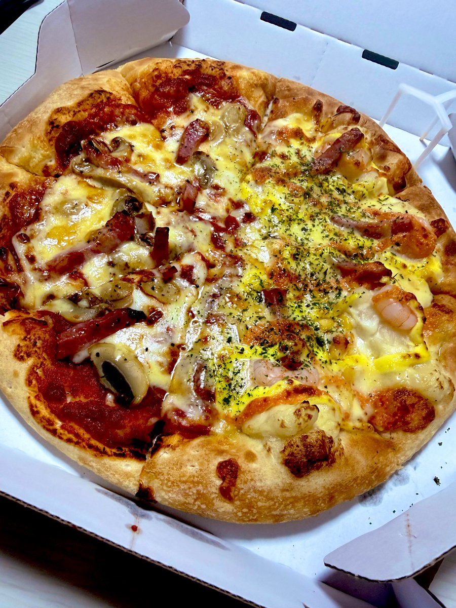 gingami1's tweet photo. ピザハット🍕 https://t.co/6EXL2zZuUL