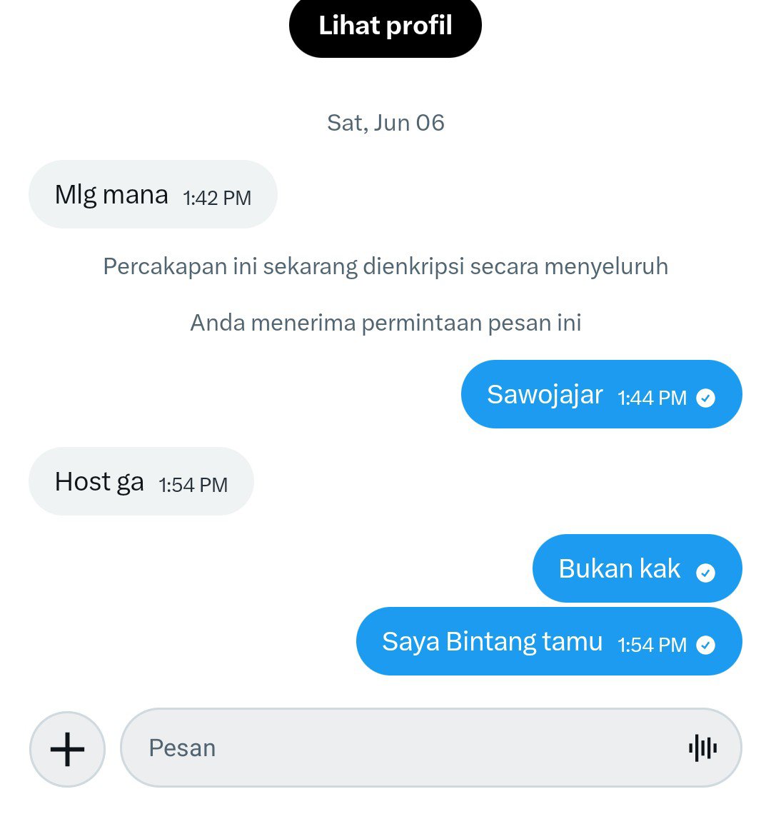 IdPassen's tweet photo. Uhm yah , bercanda bang jangan marah:v #gaymalang https://t.co/SU5l8K9lFh